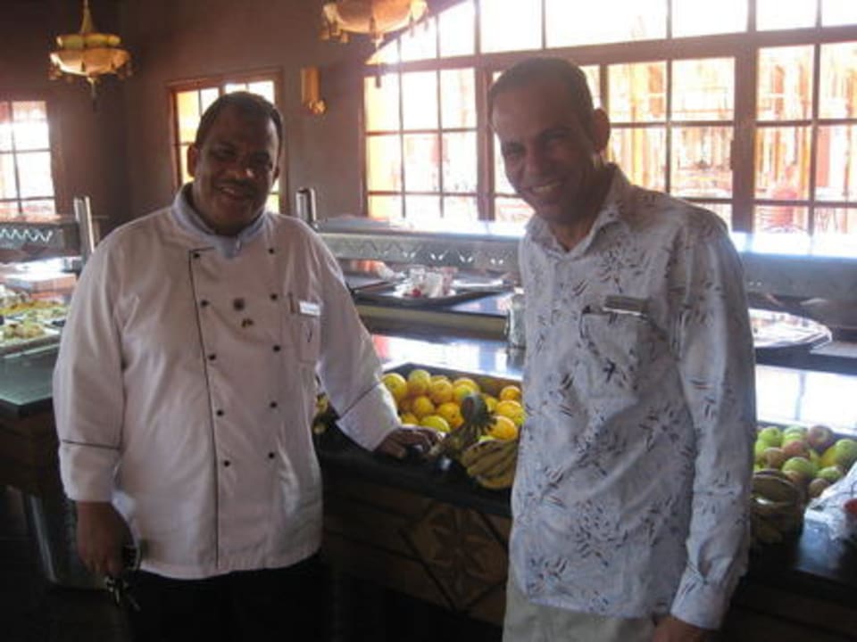 Küchenchef Haitham Mahmo Tagine-manager Mahmoud Pickalbatros Jungle Aqua Park Resort - Neverland Hurghada