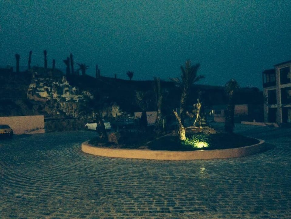 Bei Nacht Lella Meriam Hotel & Club