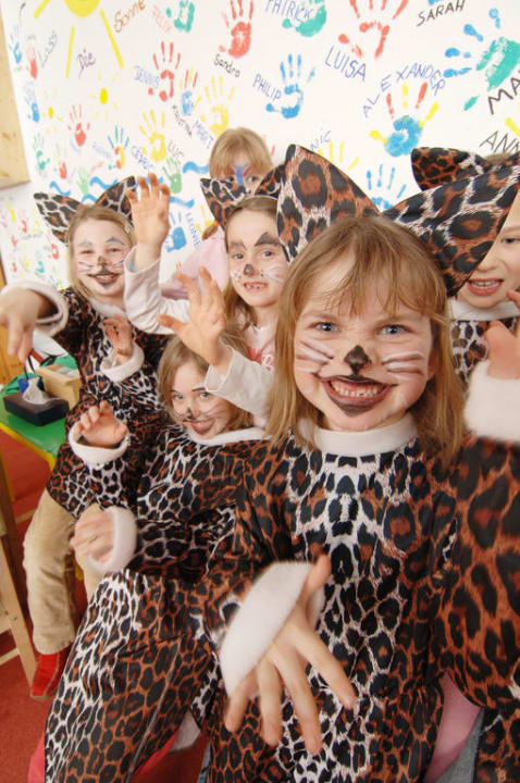 Schminken - Kindergarten MY  AVA  All In Family Hotel