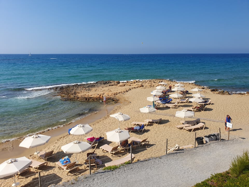 Strand Alexander Beach Hotel & Village Resort