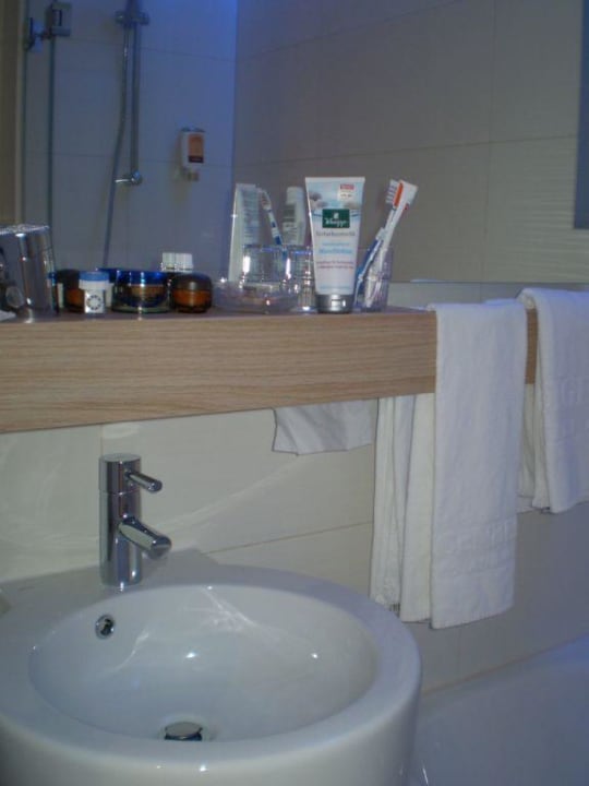 Badezimmer Steigenberger Conti Hansa