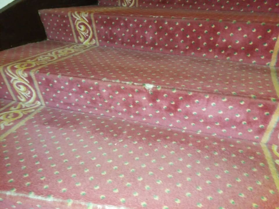 Treppenhaus, defekte Stufen Hotel ValleMar