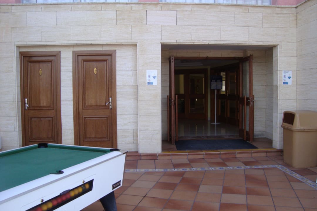 Ein und Ausgang Poolbereich/ Pizzaria Globales America