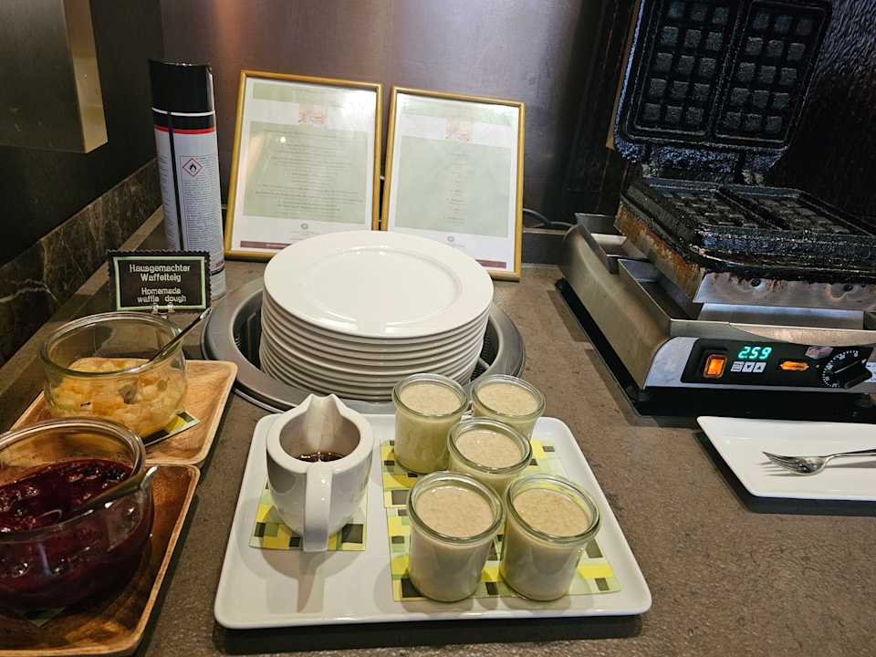 Gastro Gewandhaus Dresden, Autograph Collection