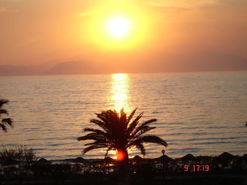 Sonnenuntergang vom Zimmer aus Ephesia Holiday Beach Club
