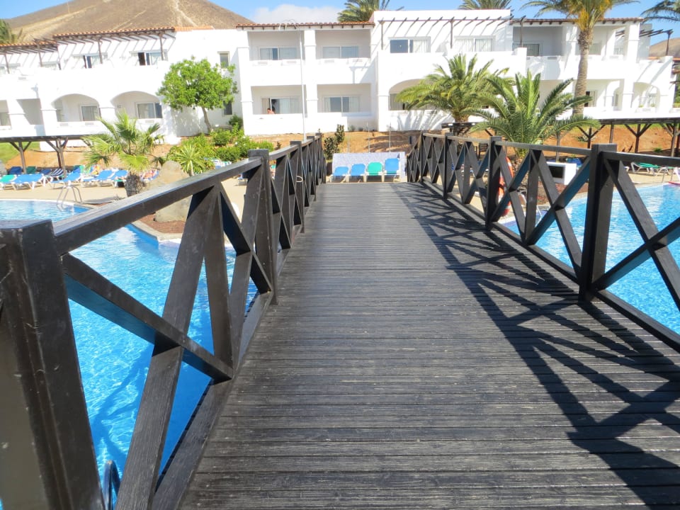 Teile des großen Hauptpools TUI MAGIC LIFE Fuerteventura