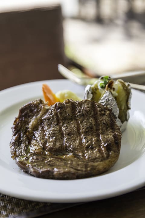 Gastro Kantary Hills Hotel Chiang Mai