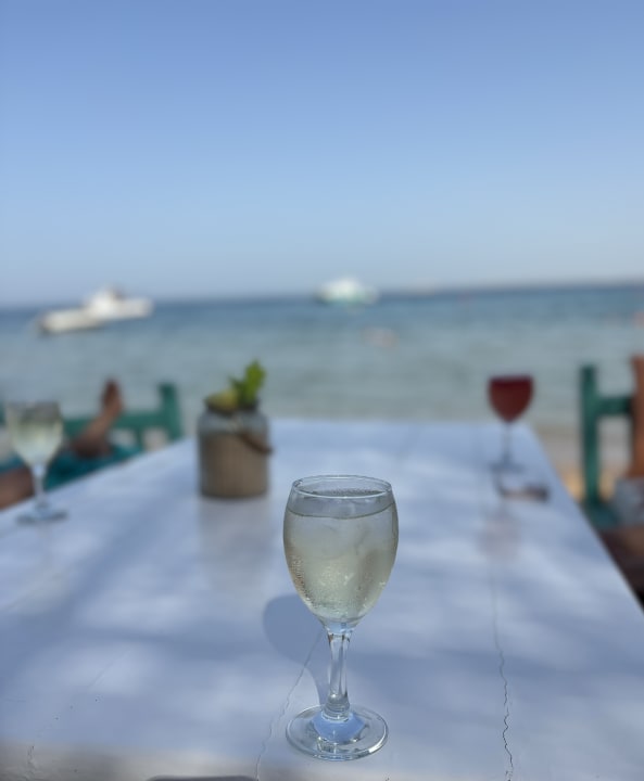 Gastro Lotus Bay Beach Resort