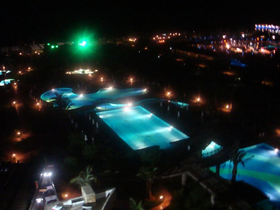 Uitzicht 'by night' Sherwood Exclusive Lara