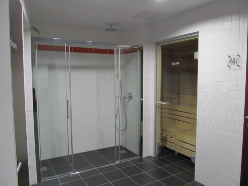 Wellnessbereich - Trockensauna und Duschen Best Western Plus Amedia Wien