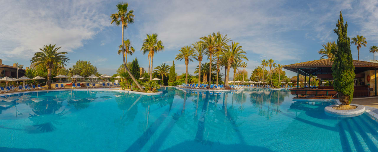 Pool PortBlue Club Pollentia Resort & Spa