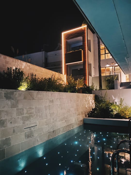 Zimmer Ikones Seafront Luxury Suites