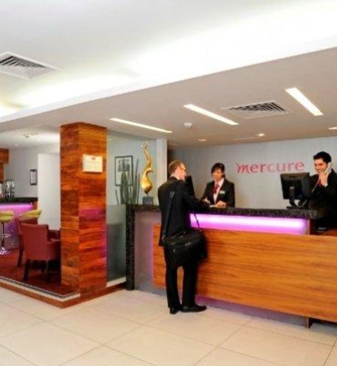 Reception Mercure Hotel London Paddington