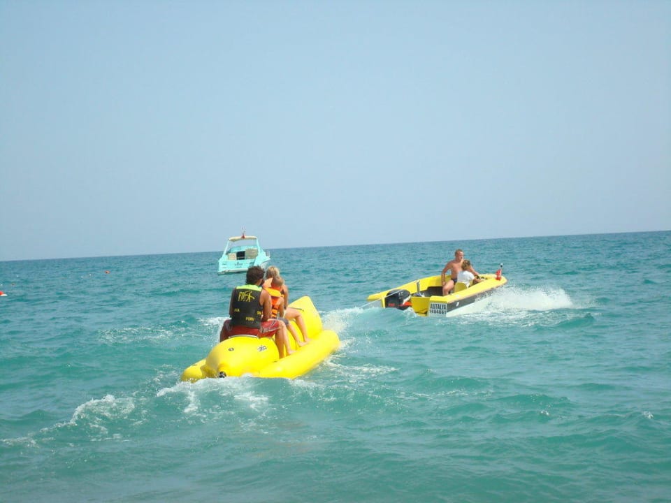 Bananaboot Adora Hotel & Resort