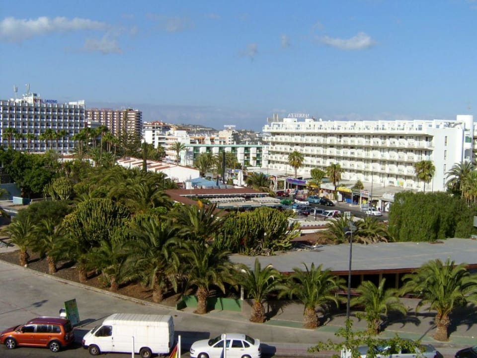 Aussicht vom Balkon aus geradeaus alltoura Club Hotel Akeah Broncemar