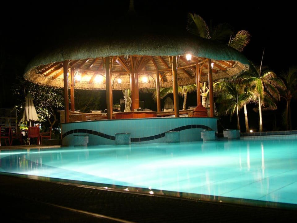 Bar des Hotels am Pool Le Meridien Ile Maurice
