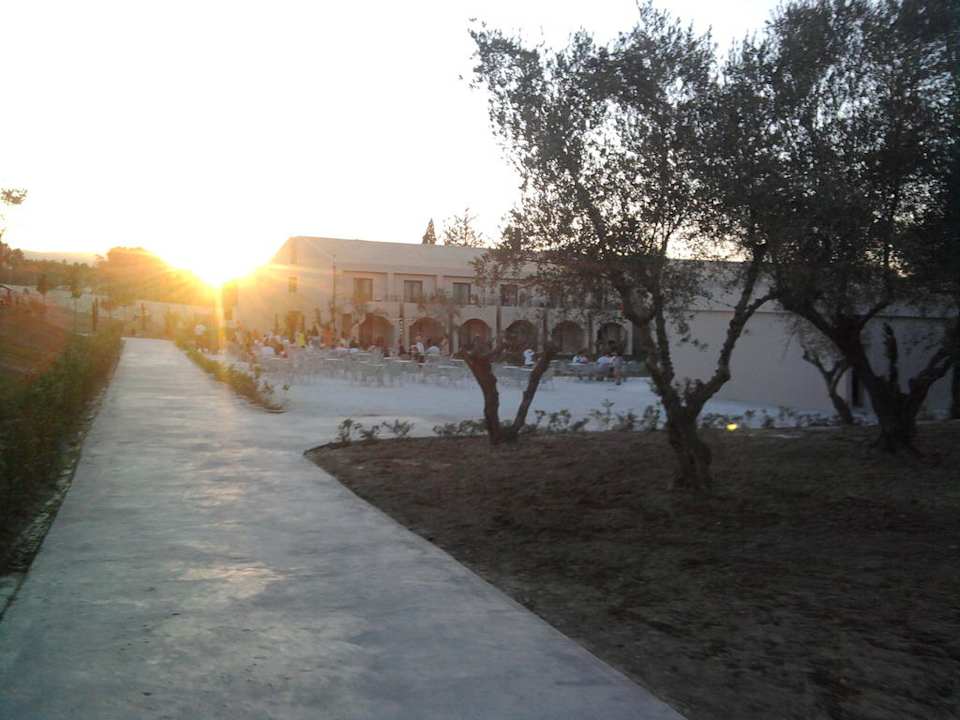 Abendanimation Atlantica Eleon Grand Resort, Tragaki