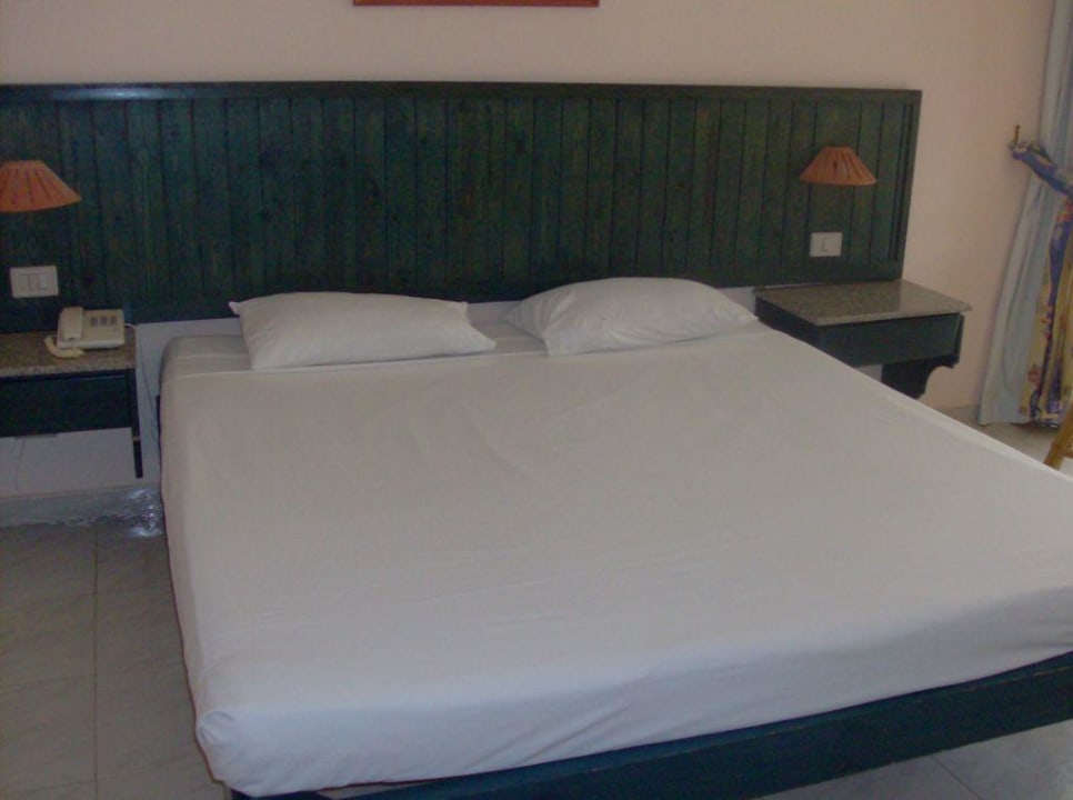 Das Bett Palm Beach Resort