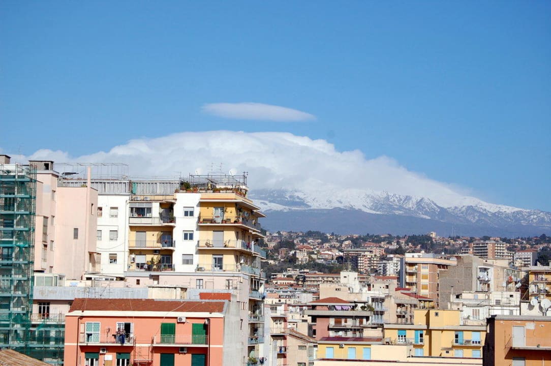 Zimmerblick zum Aetna 1 NH Catania Centro