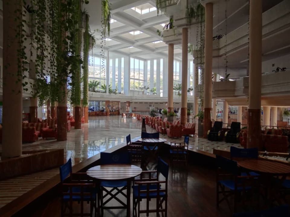 Hall Landmar Playa La Arena