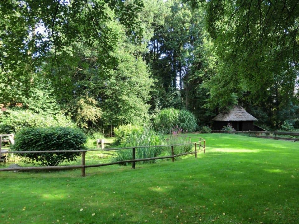 Hoteleigener Garten Heidehotel Rieckmann