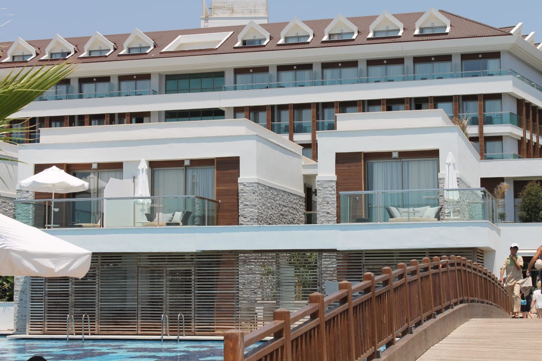Swim-up-Bungalows im Sensimar Belek Resort & Spa Sherwood Blue Belek