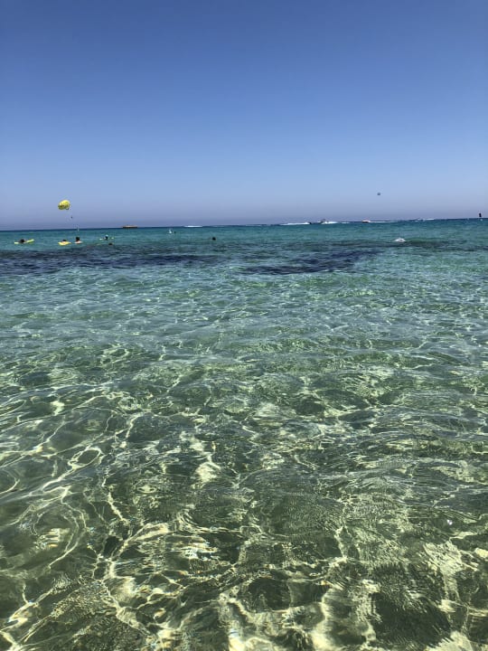 Strand Vangelis Hotel & Suites