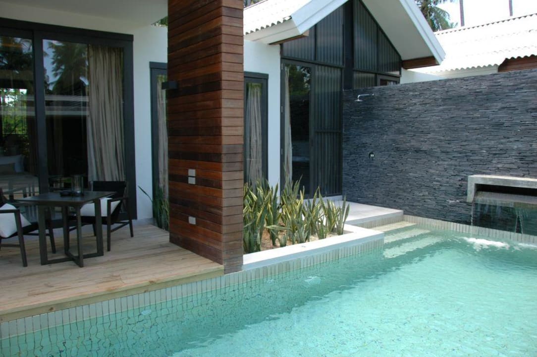 Pool am Bungalow Tolani Resort Koh Samui