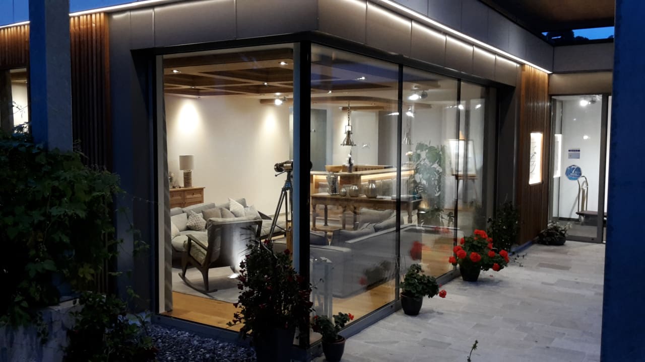 Außenansicht Hotel Stadler am Attersee