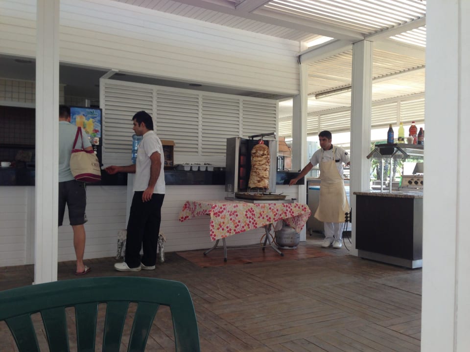 Auch an der Strandbar gab es immer was leckeres  Hotel Orfeus Park