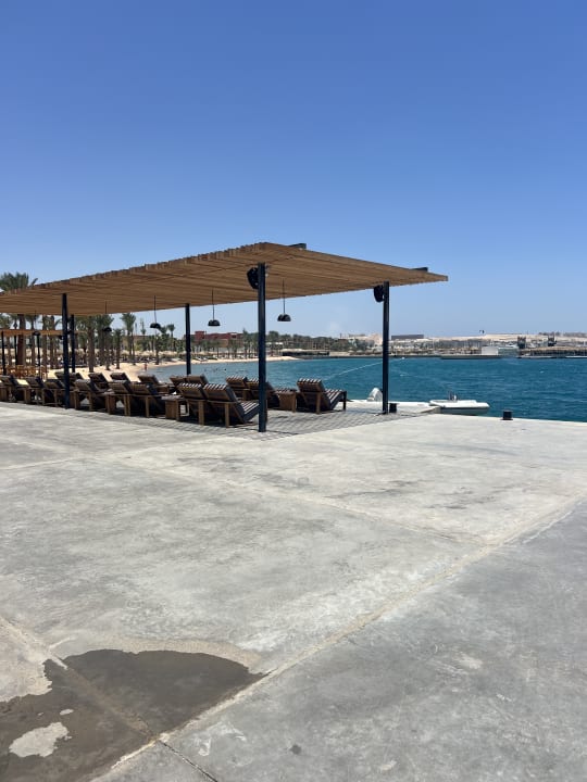 Strand Serry Beach Resort