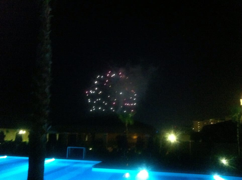 feuerwerk Aska Lara Resort & Spa