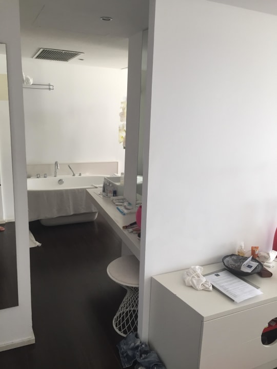 Erster Schritt durch die Zimmertür (Juniorsuite) Iberostar Waves Bahia de Palma