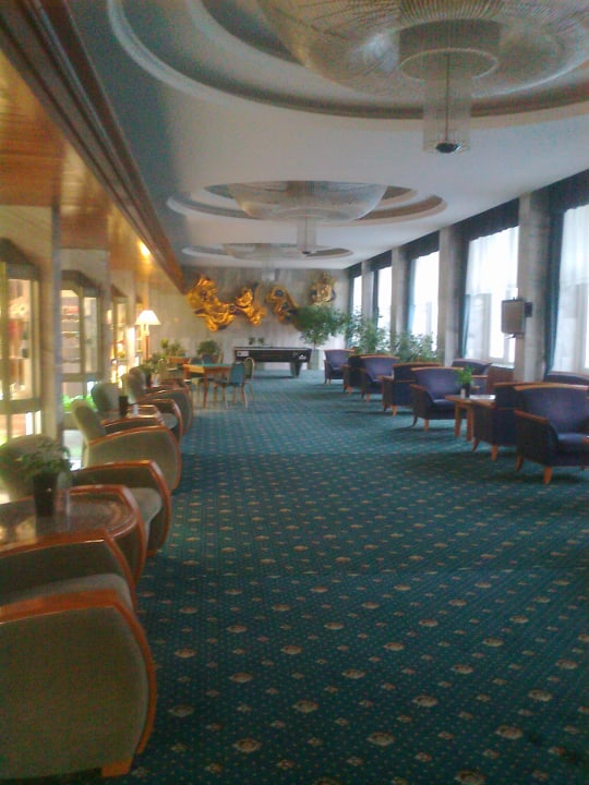 Riesenlobby Ensana Thermal Hévíz