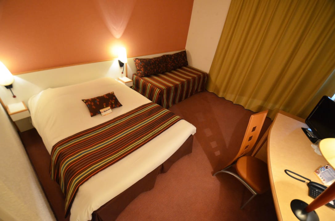 Chambre Triple Quality Hotel Alisée Poitiers Nord