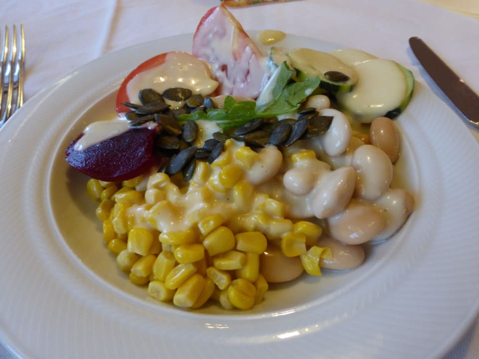 Vom Salatbüffet Hotel Tyrol