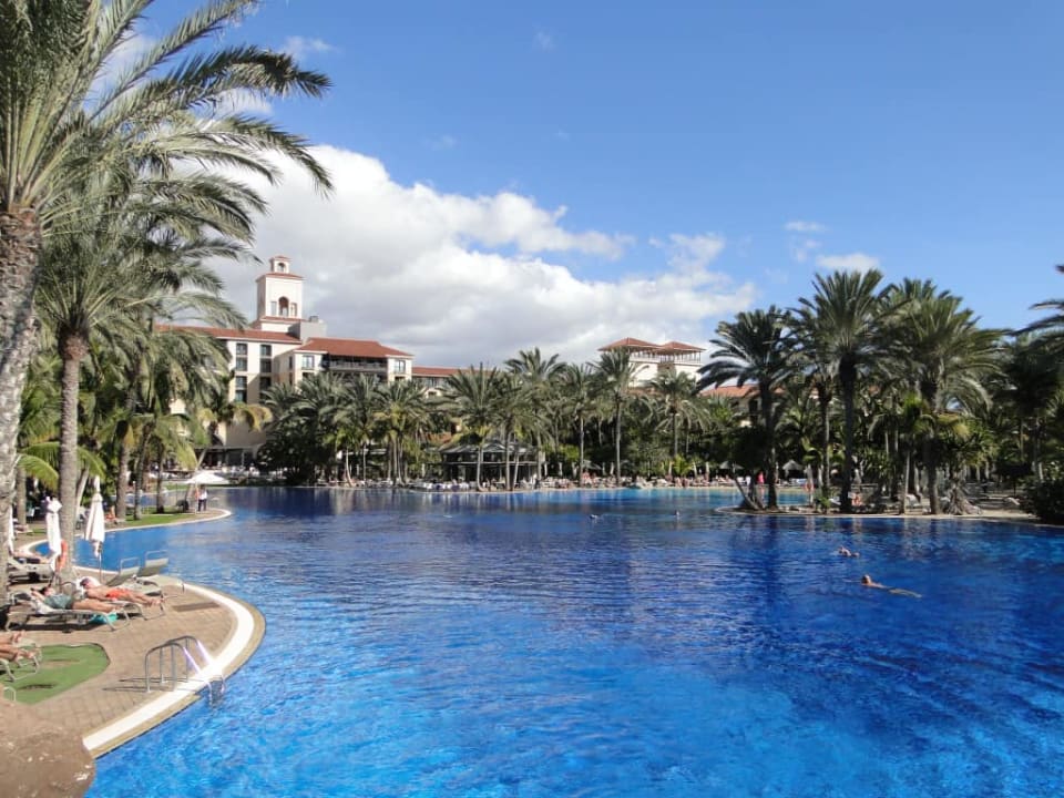 Infinity pool Lopesan Costa Meloneras, Resort & Spa