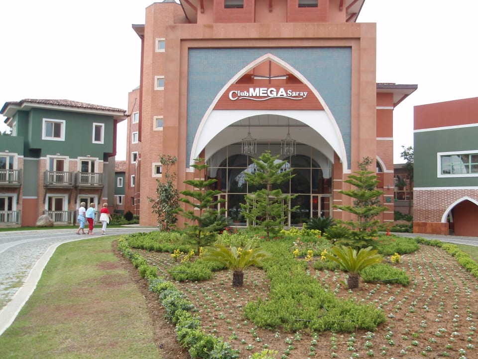 Der Eingang vom Hotel Megasaray Club Belek