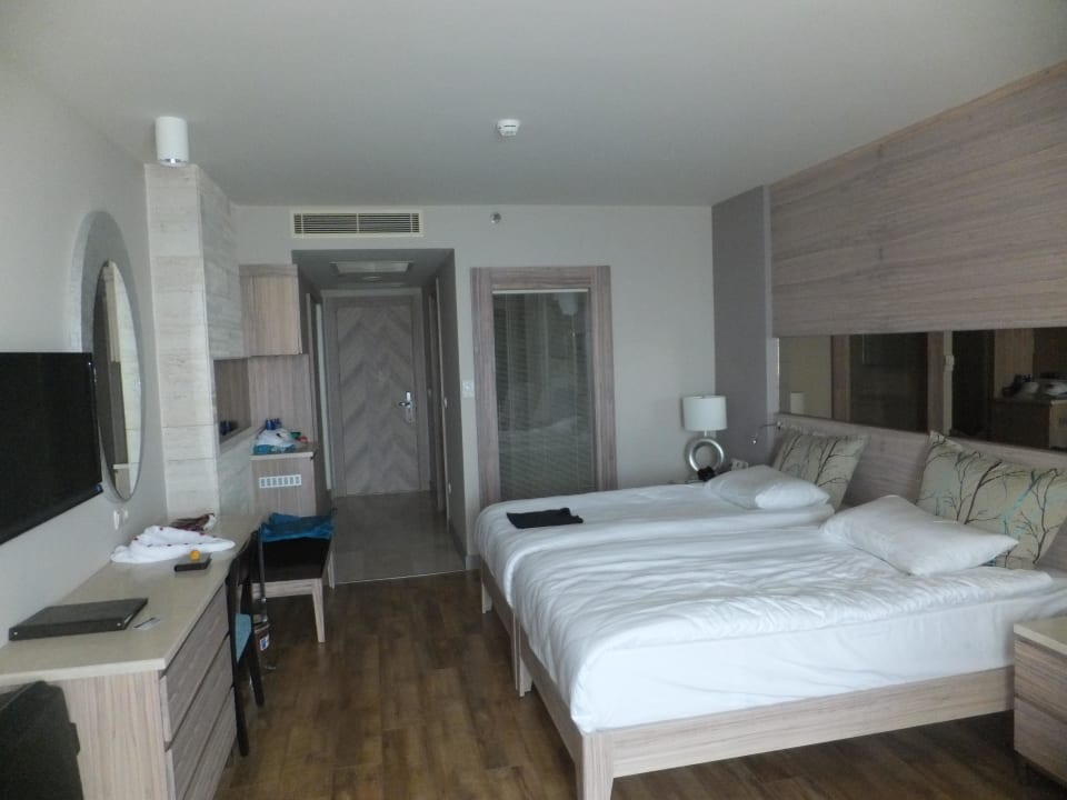 Ein sehr schönes Zimmer Melas Resort Hotel