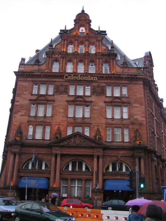 Fassade tagsüber The Caledonian Edinburgh, Curio Collection by Hilton
