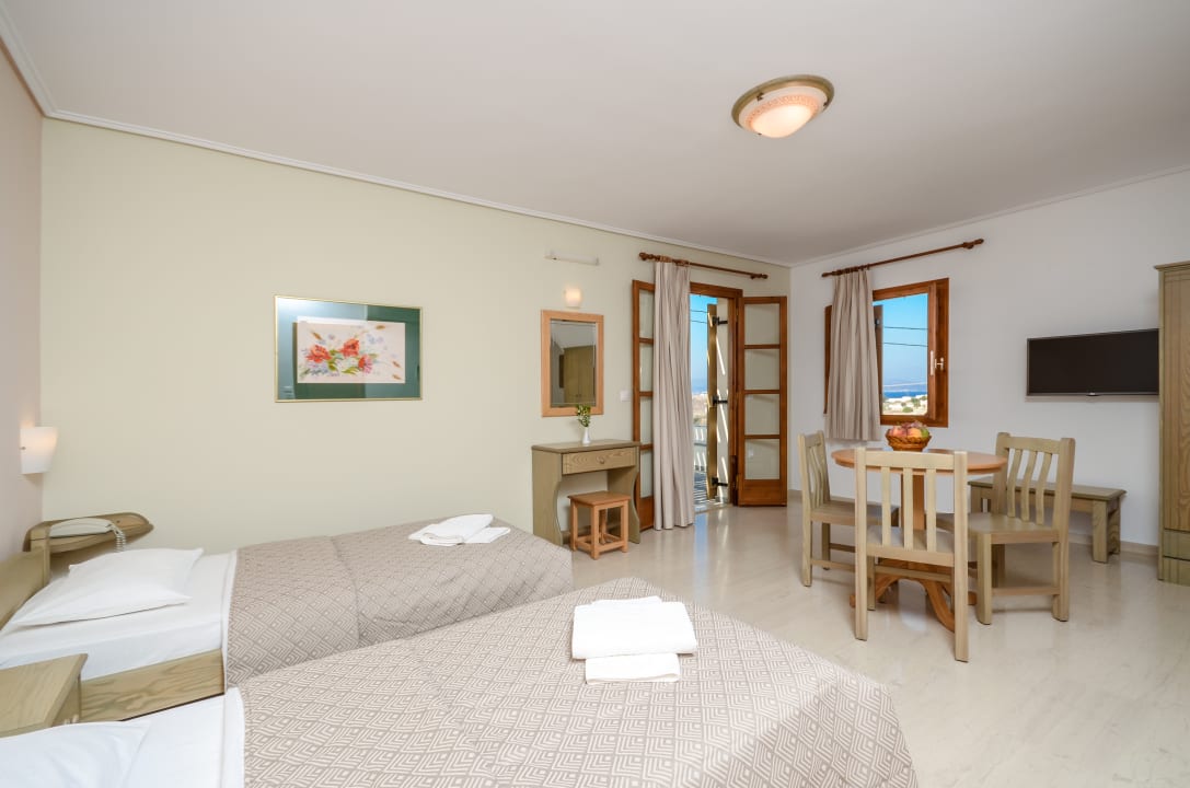 Zimmer Proteas Hotel & Suites