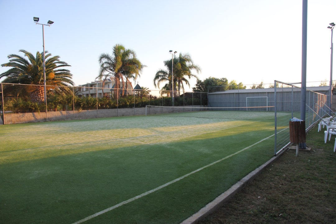 Tennis/Allzweckplatz Sandy Beach Hotel & Family Suites