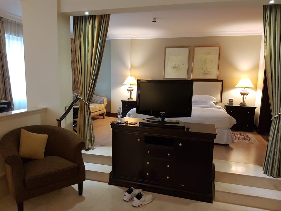Zimmer Grand Excelsior Hotel Deira