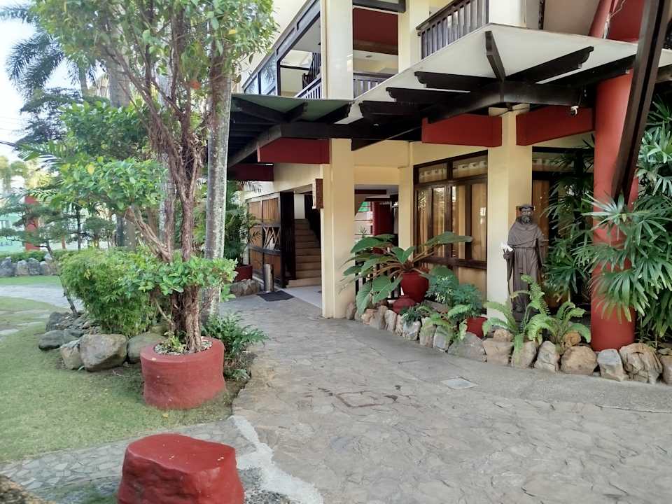 Außenansicht Boracay Tropics Resort Hotel