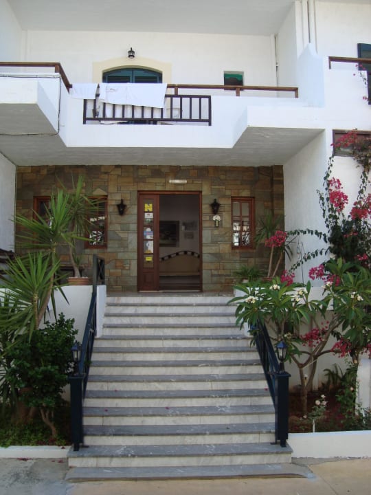 Eingang Rezeption Hotel Paloma Garden