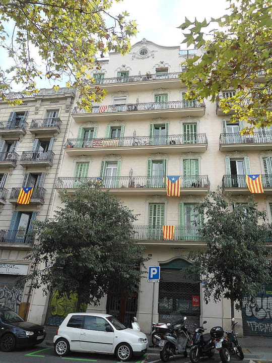 B & B Barcelona Parc de Joan Miró - Außenansi B&B Barcelona Parc de Joan Miró
