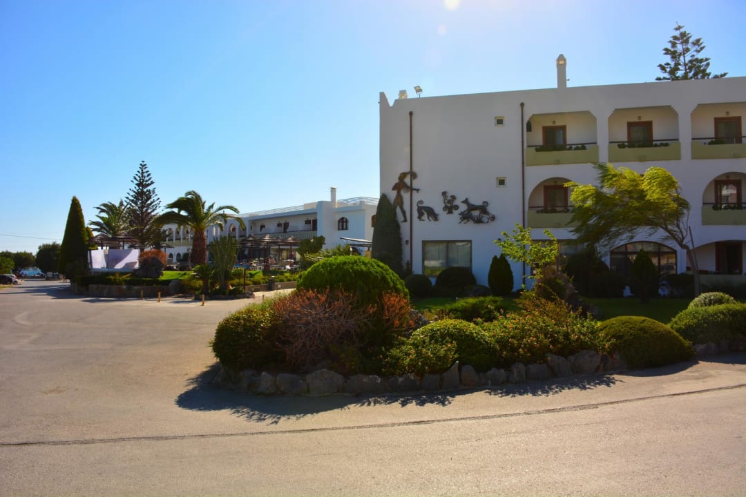 Außenansicht Alianthos Garden Hotel