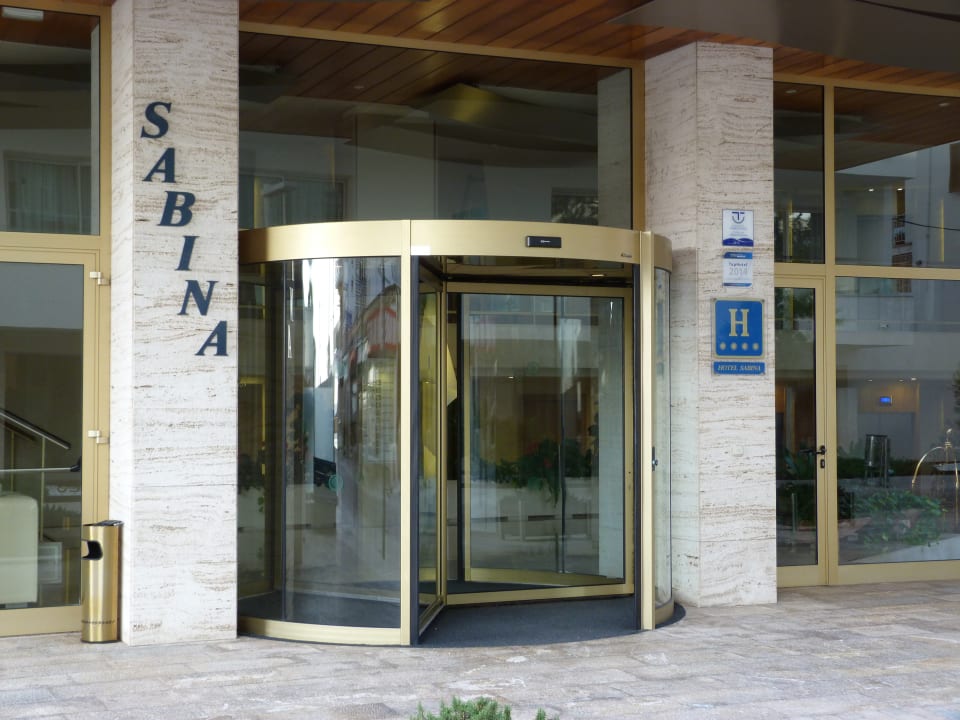 Lobby Sabina Hotel & Suites