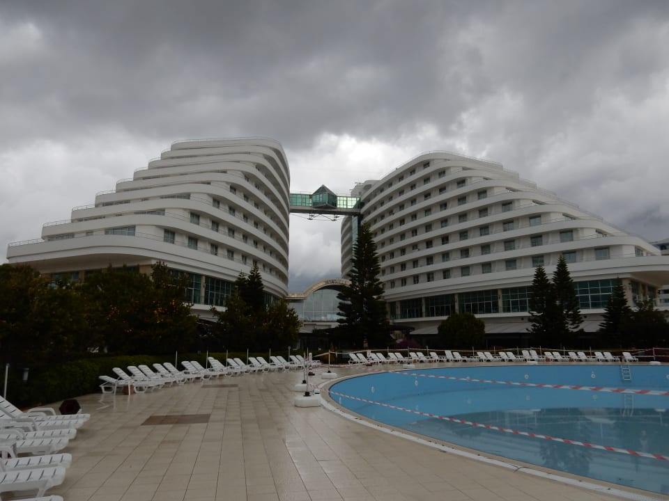 Außenansicht Hotel Miracle Resort
