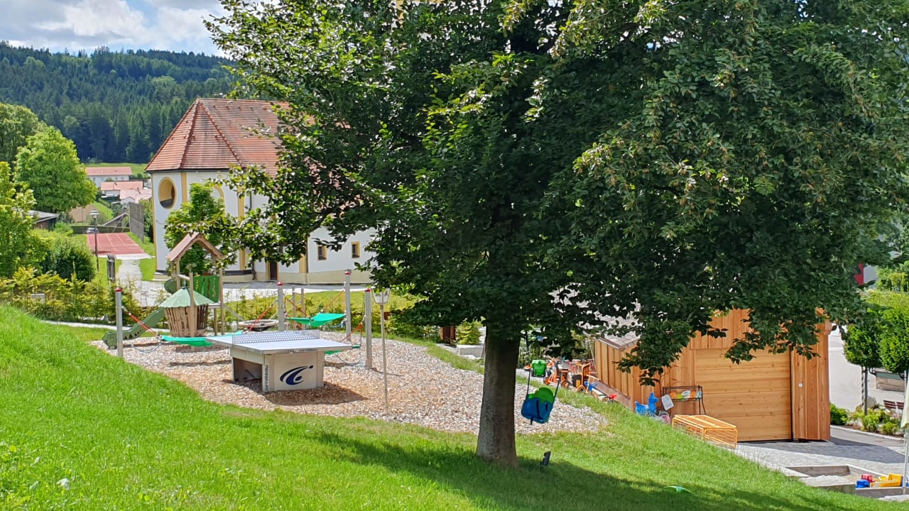 Gartenanlage Hotel Regenbogenland Zum Kramerwirt